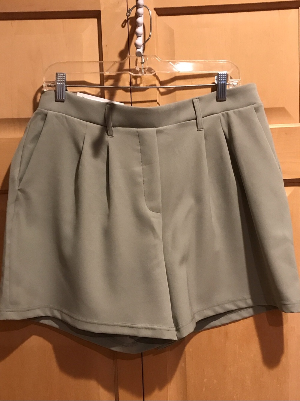 32 Degrees Light Olive High-Waist Pleated Women's Shorts